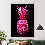 Obraz Żywy różowy ananas na czarnym tle.