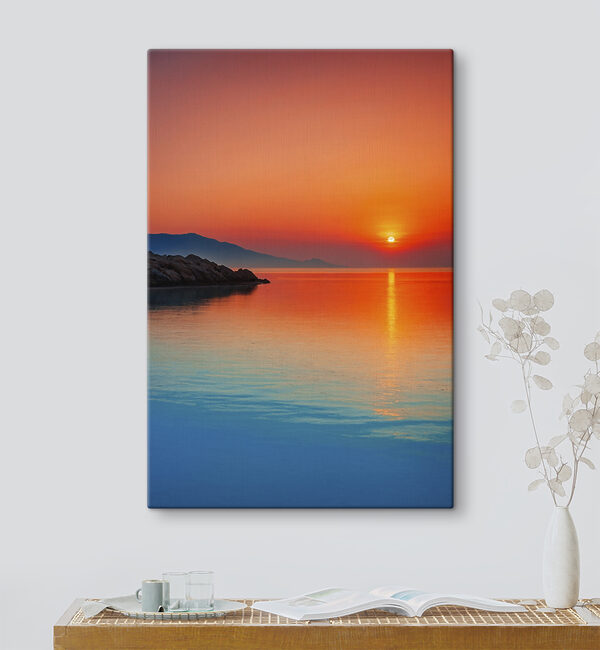 Canvas prints Sunset over a body of water Obraz Canvas prints Sunset over a body of water
