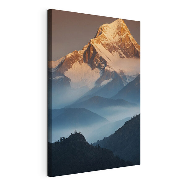 Wydruk na płótnie Canvas prints Mountain range with snow on top