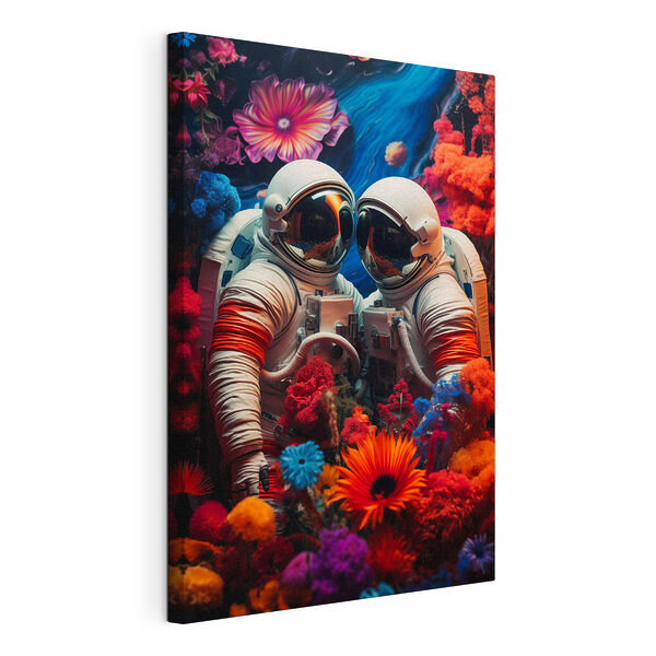 Wydruk na płótnie Dwóch astronautów w skafandrach kosmicznych i kwiaty